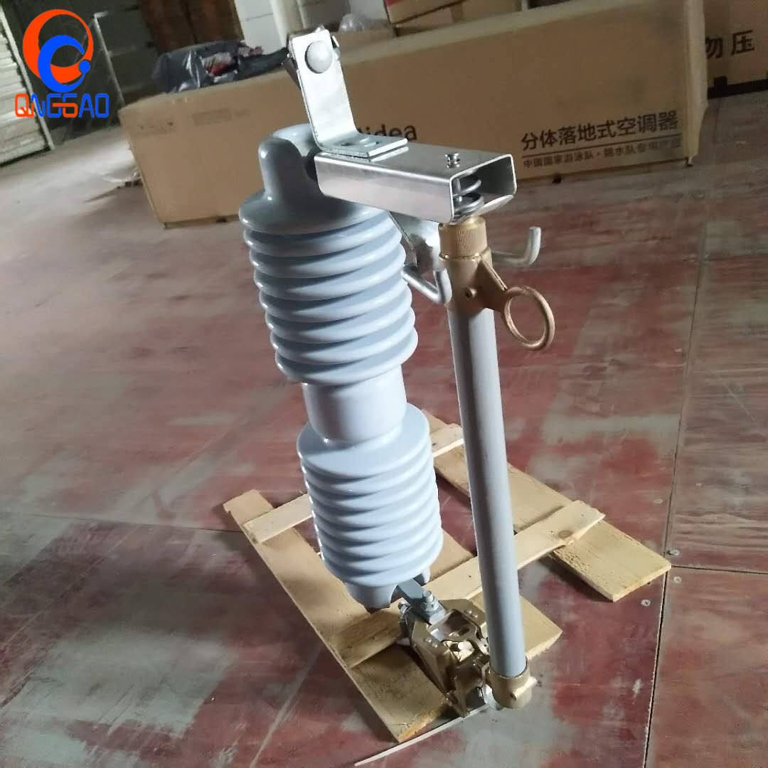 戶外高壓跌落式熔斷器的代號是(10kv戶外高壓跌落式熔斷器故障有哪些)